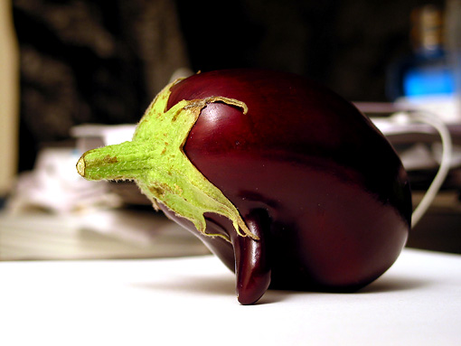 One hand aubergine